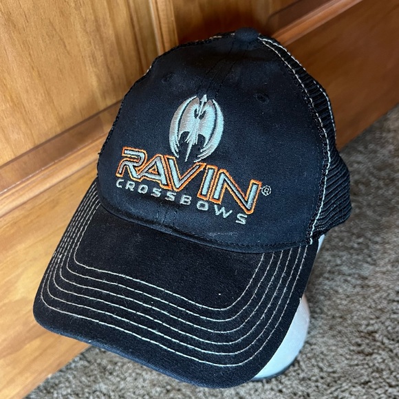 Ravin Crossbows Men's Hat Baseball Cap Mesh Hunting Strap Back Crossbow A88 - Picture 1 of 9